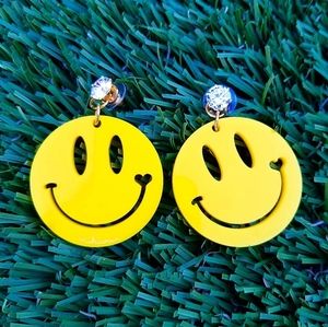 Smiley Happy Face Earrings